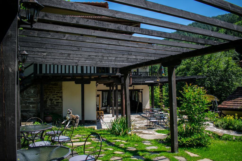 Guest House Verbena Apriltsi  Exterior photo